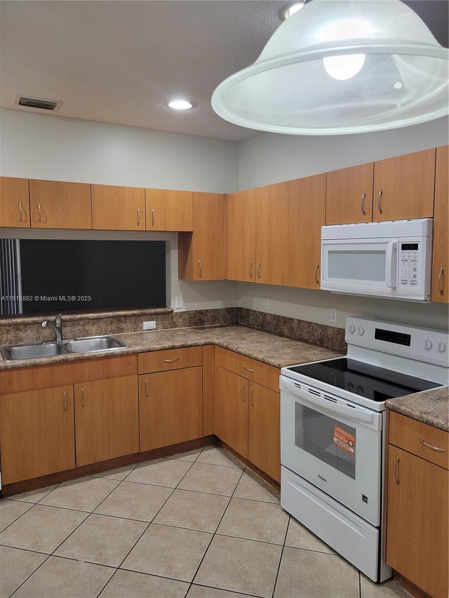 2573 Southwest 82nd Avenue, Unit 101 Miramar, FL 33025 - Photo 3 of 18