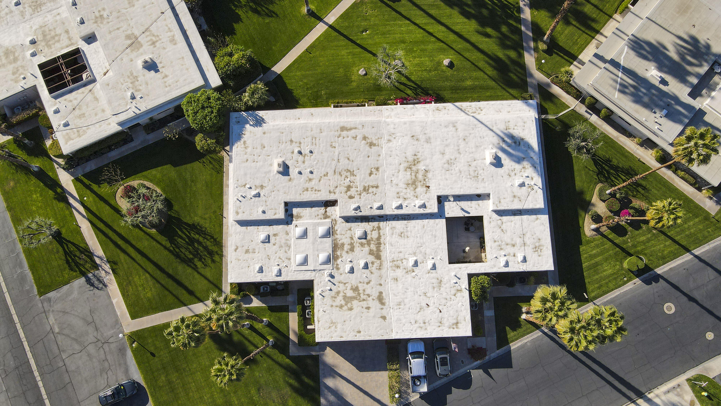 45735 Pawnee Road Indian Wells, CA 92210 - Photo 3 of 74 45735PawneeRd-3