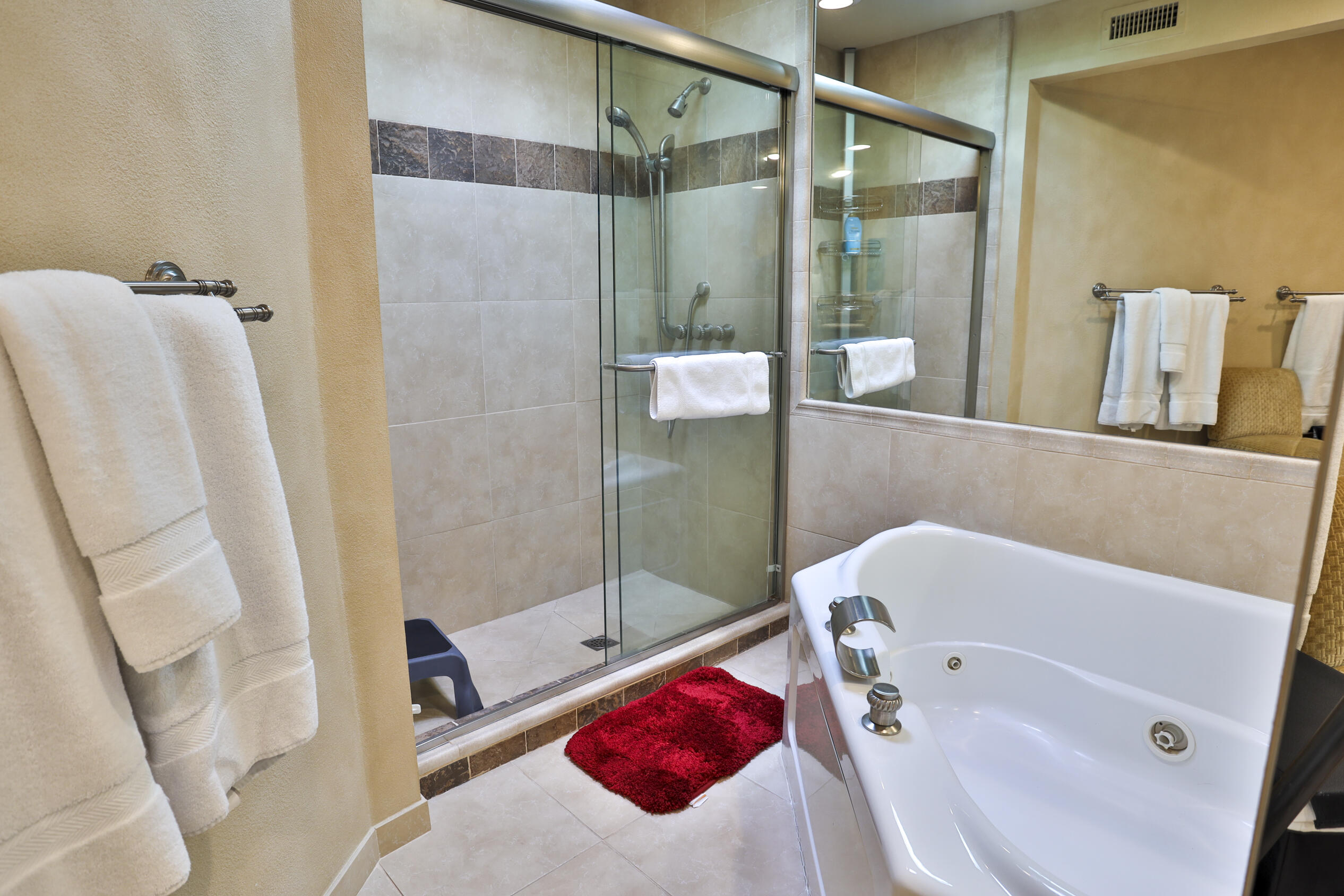 45735 Pawnee Road Indian Wells, CA 92210 - Photo 48 of 74 a bathroom with a tub and shower