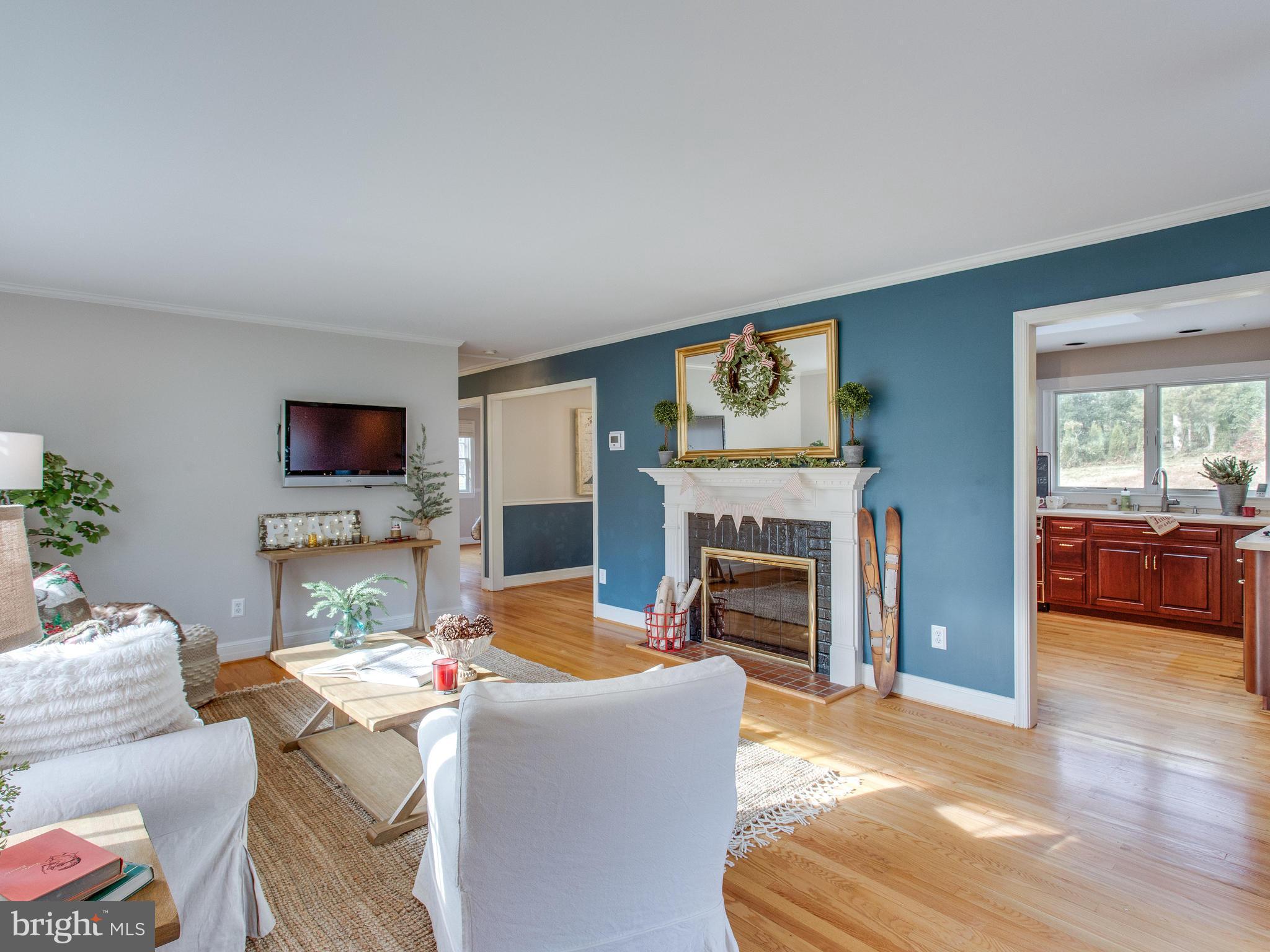 2004 Jamestown Road Alexandria, VA 22308 - Photo 2 of 30 Living Room opens to dining & kitchen