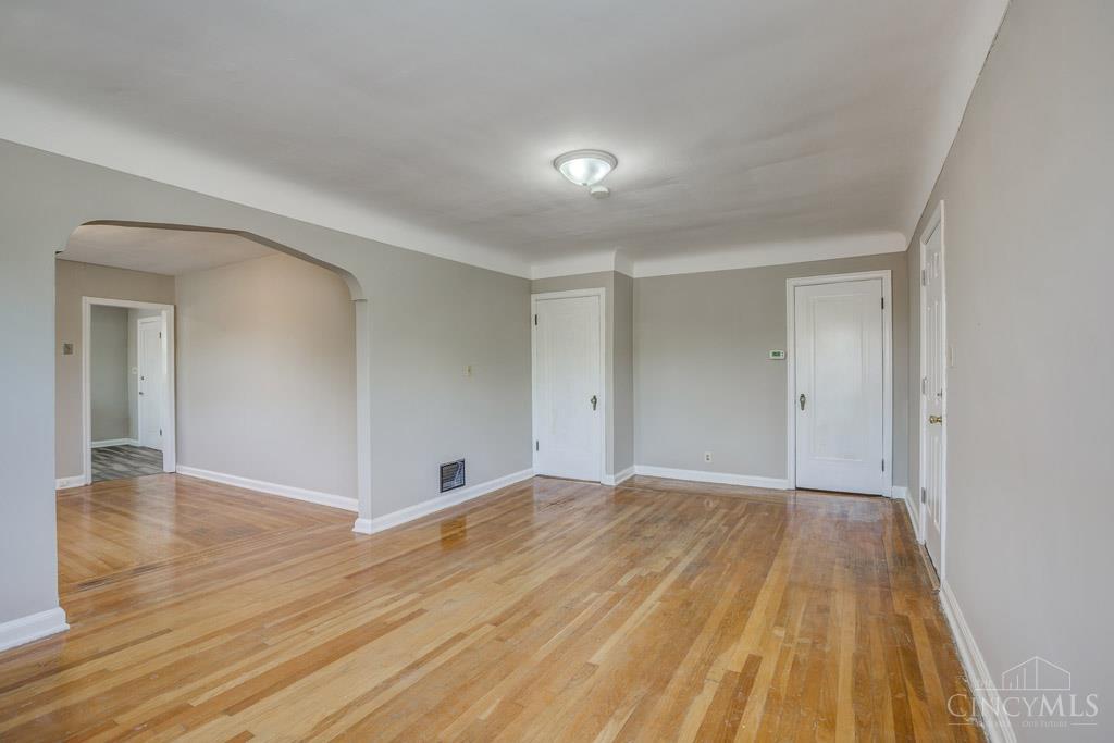 1286 Quebec Road Cincinnati, OH 45205 - Photo 9 of 22