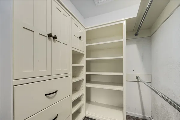 $2,500 | 190 Gladstone Street, Unit 2, Cranston, RI 02920