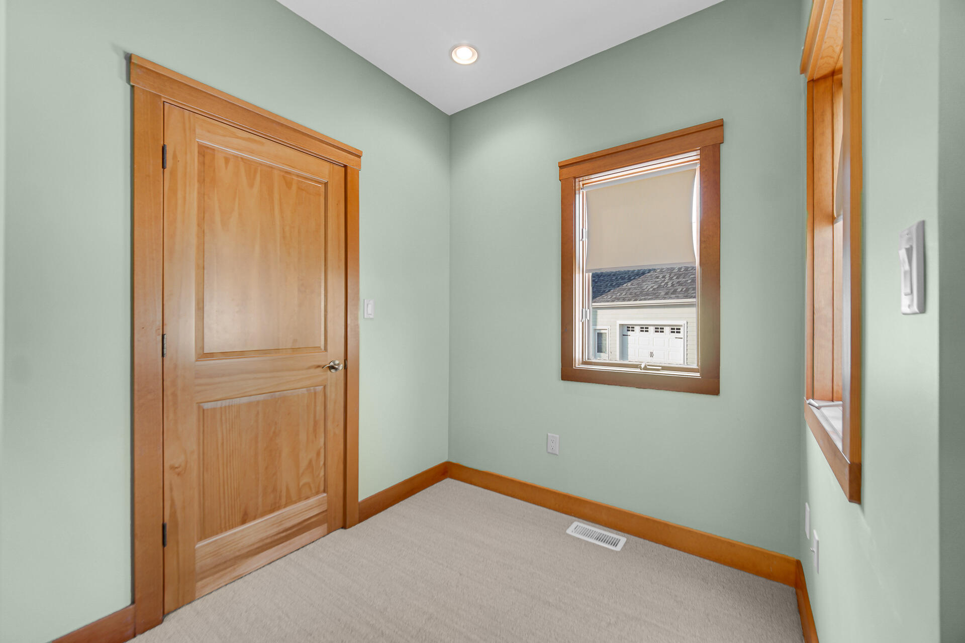 2425 Dickinson Road Chesterton, IN 46304 - Photo 18 of 41 a view of an empty room