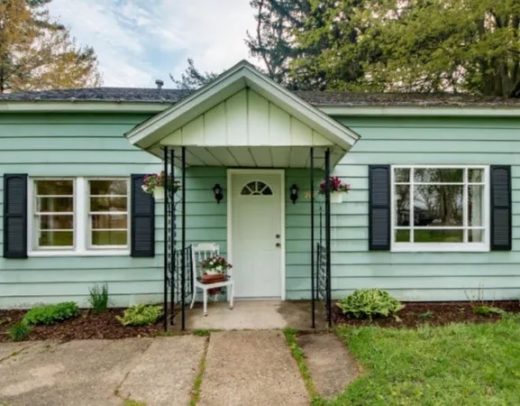 $125,000 | 70 North Lake Street, Grant, MI 49327