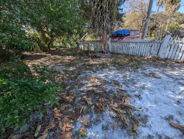 $359,900 | 521 Southwest Halpatiokee Street, Stuart, FL 34994