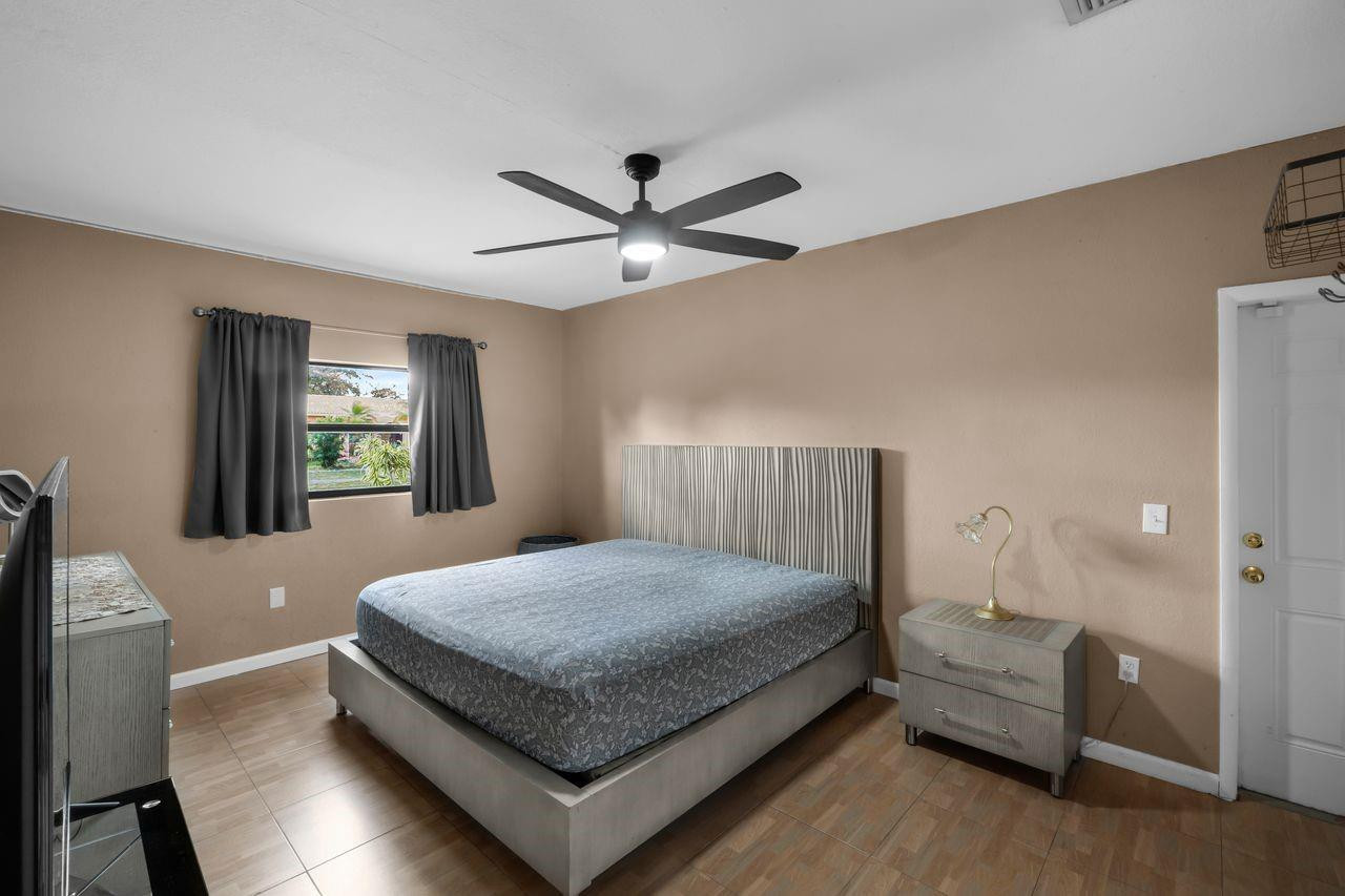 10901 Granite Street Boca Raton, FL 33428 - Photo 12 of 28 Photo 12