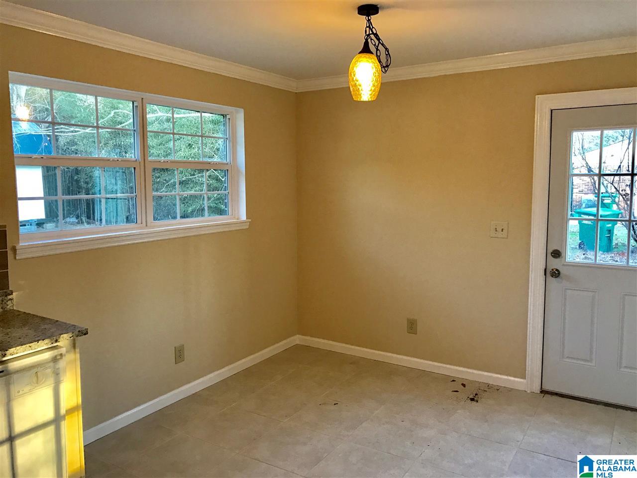180 Drew Street Jemison, AL 35085 - Photo 4 of 9