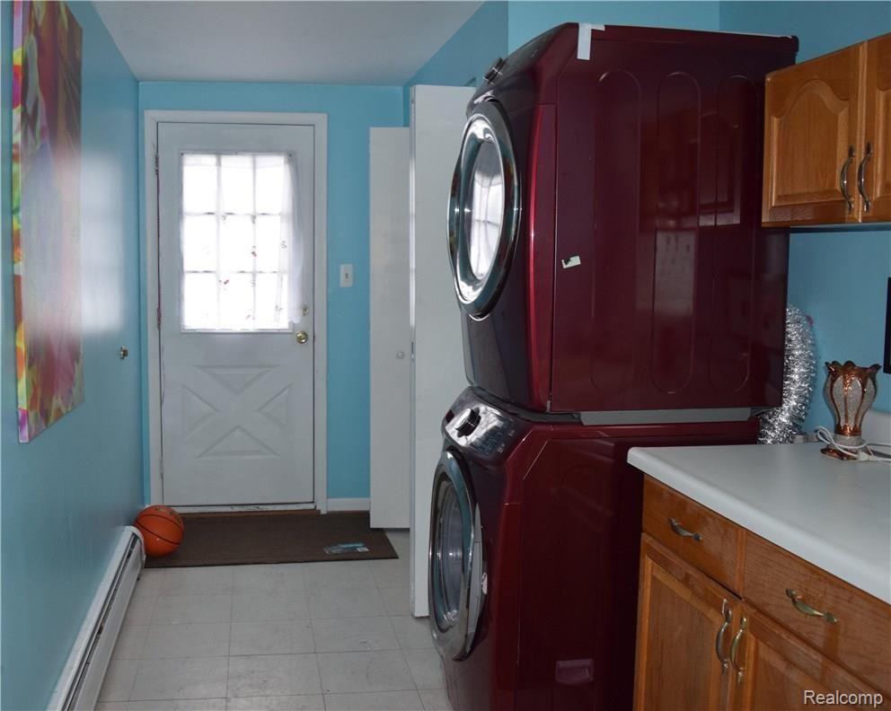 29998 Barwell Road Farmington, MI 48334 - Photo 10 of 22 Laundry Room.jpg