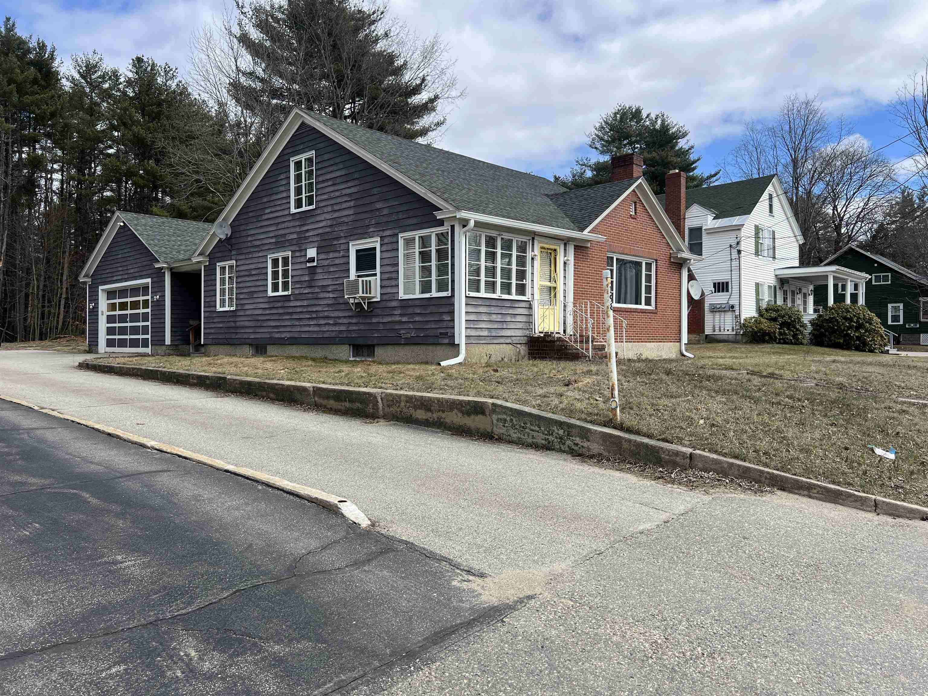 198 South Main Street Rochester, NH 03867 - Photo 24 of 27