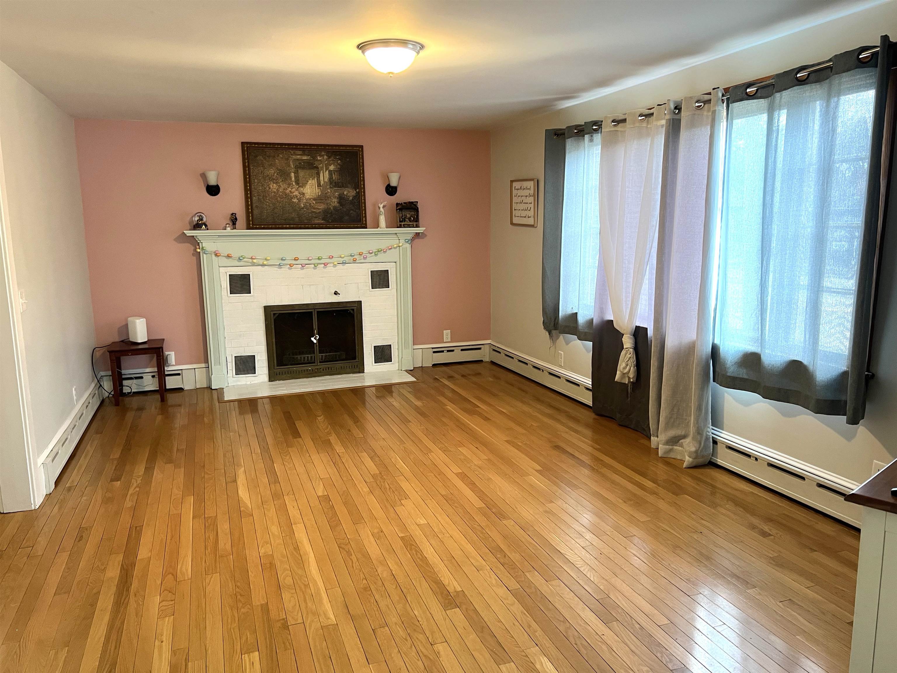 198 South Main Street Rochester, NH 03867 - Photo 4 of 27
