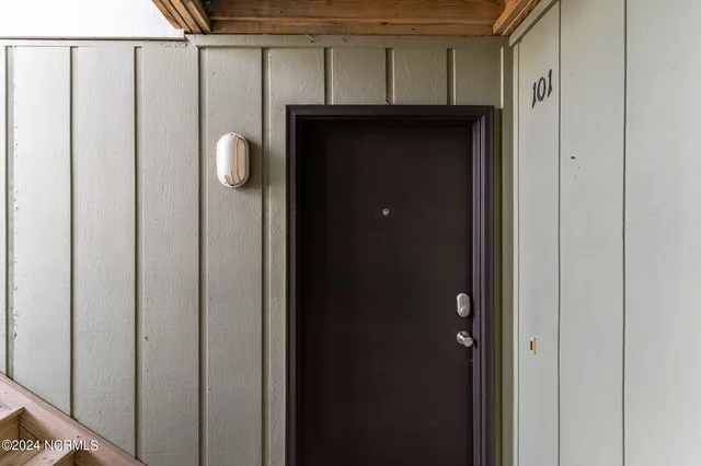 $314,990 | 108 South Lake Park Boulevard, Unit 101, Carolina Beach, NC 28428