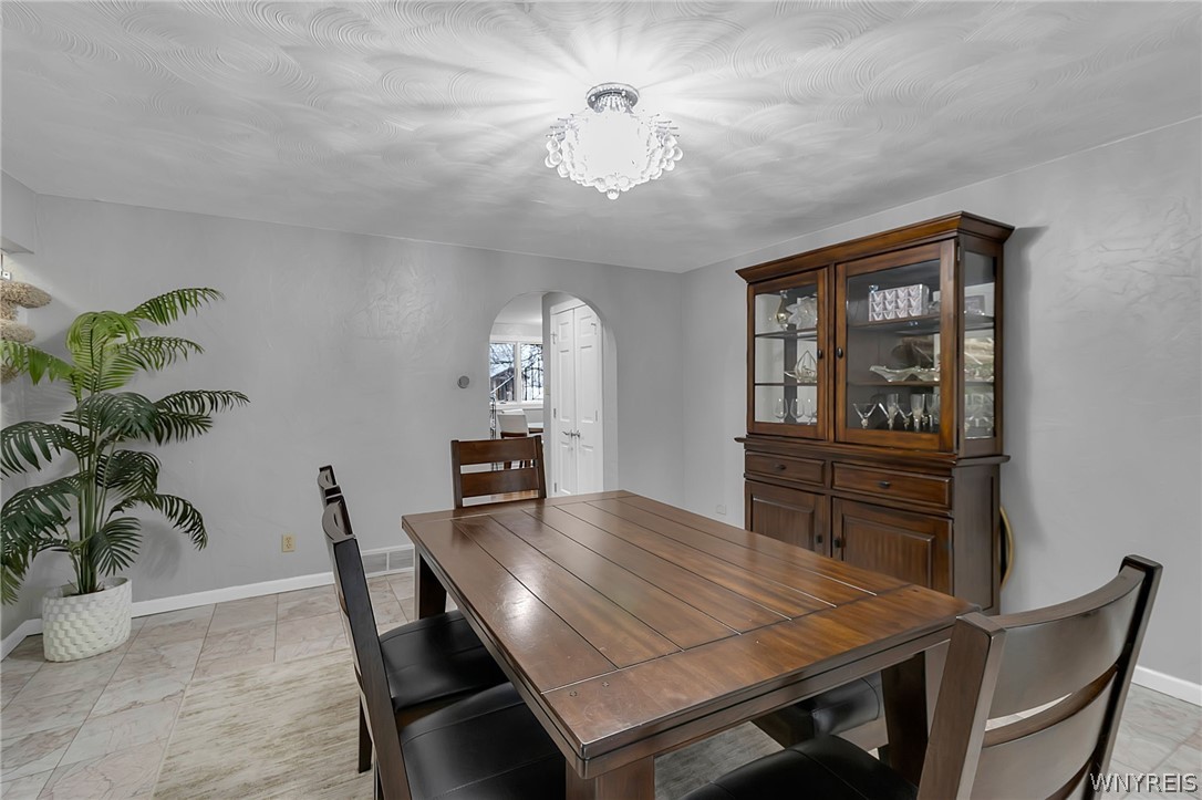 660 South Colony Road Grand Island, NY 14072 - Photo 17 of 45