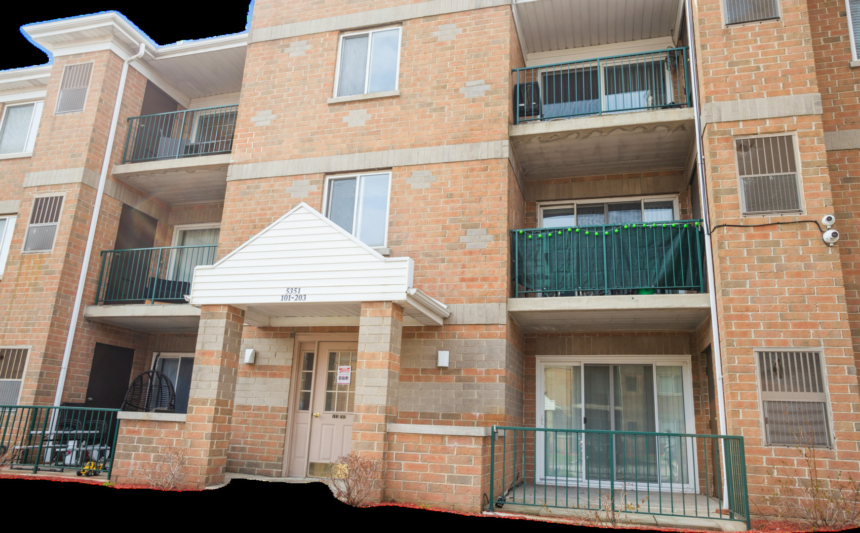 5351 North East River Road, Unit 101 Chicago, IL 60656 - Photo 1 of 15 Gallery Image 1