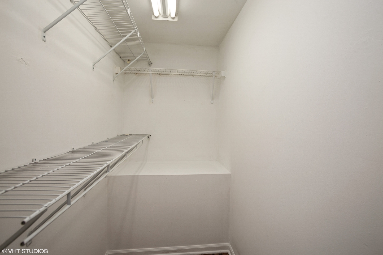 5351 North East River Road, Unit 101 Chicago, IL 60656 - Photo 12 of 15 Gallery Image 12