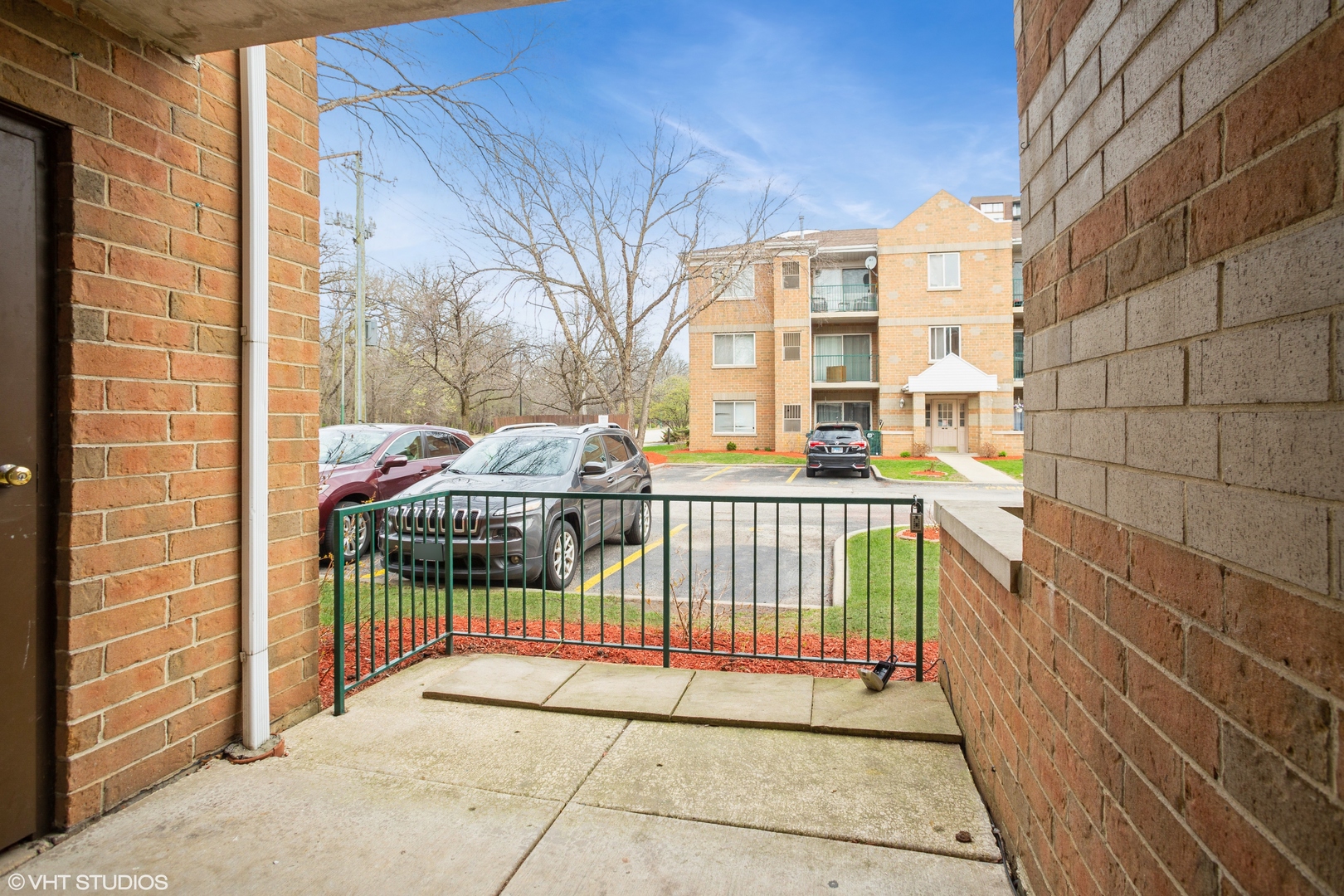 5351 North East River Road, Unit 101 Chicago, IL 60656 - Photo 15 of 15 Gallery Image 15
