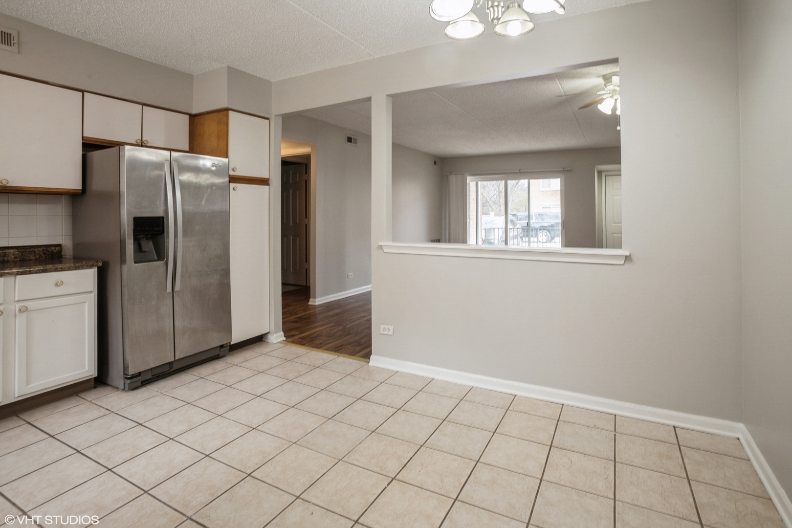 5351 North East River Road, Unit 101 Chicago, IL 60656 - Photo 8 of 15 Gallery Image 8