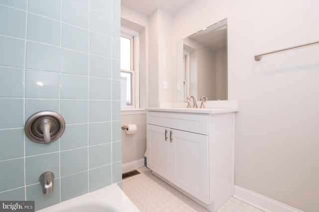 $232,000 | 3574 New Queen Street, Philadelphia, PA 19129