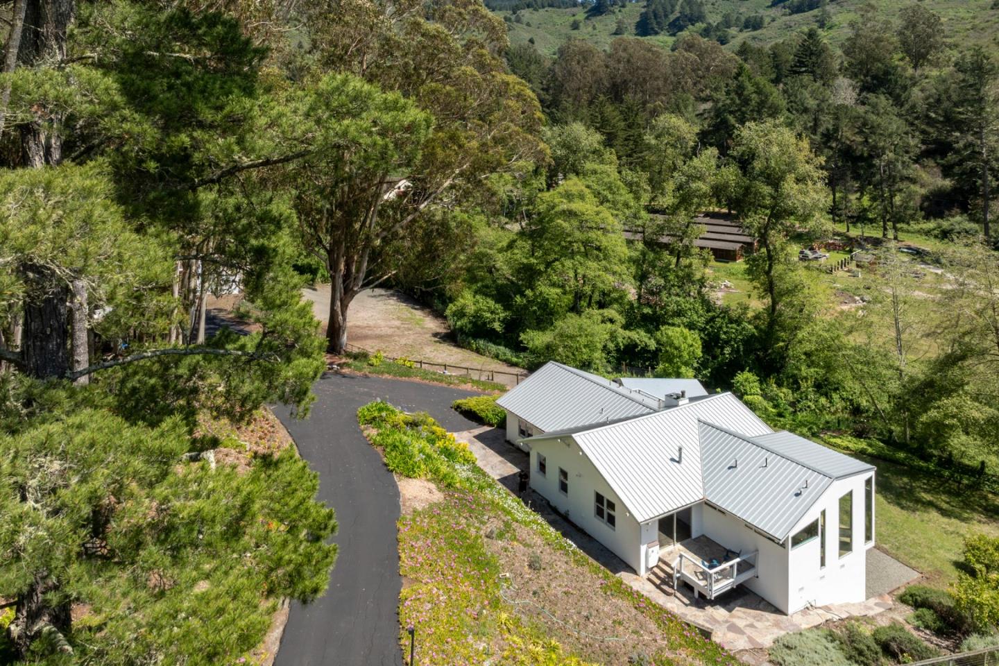 2570 Purisima Creek Road Half Moon Bay, CA 94019 - Photo 15 of 85
