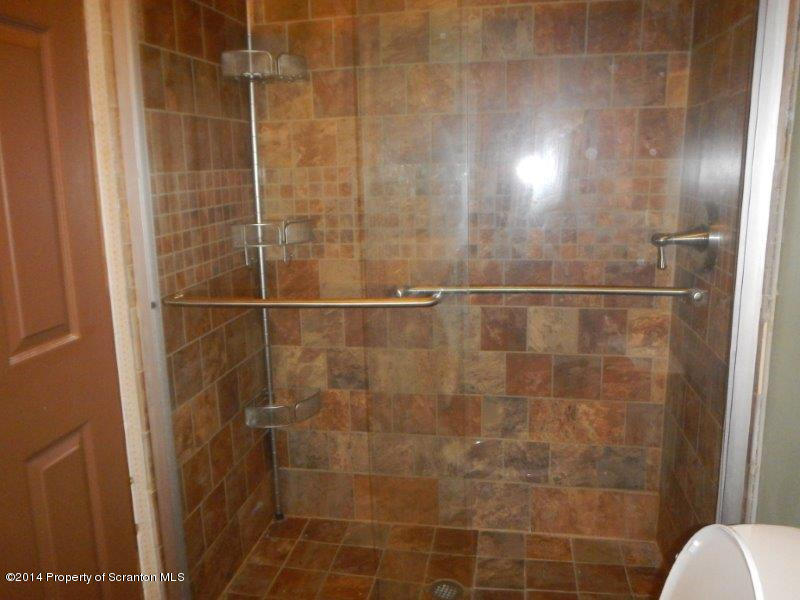 211 Hitchcock Road Lake Ariel, PA 18436 - Photo 20 of 25 Gallery Image 20