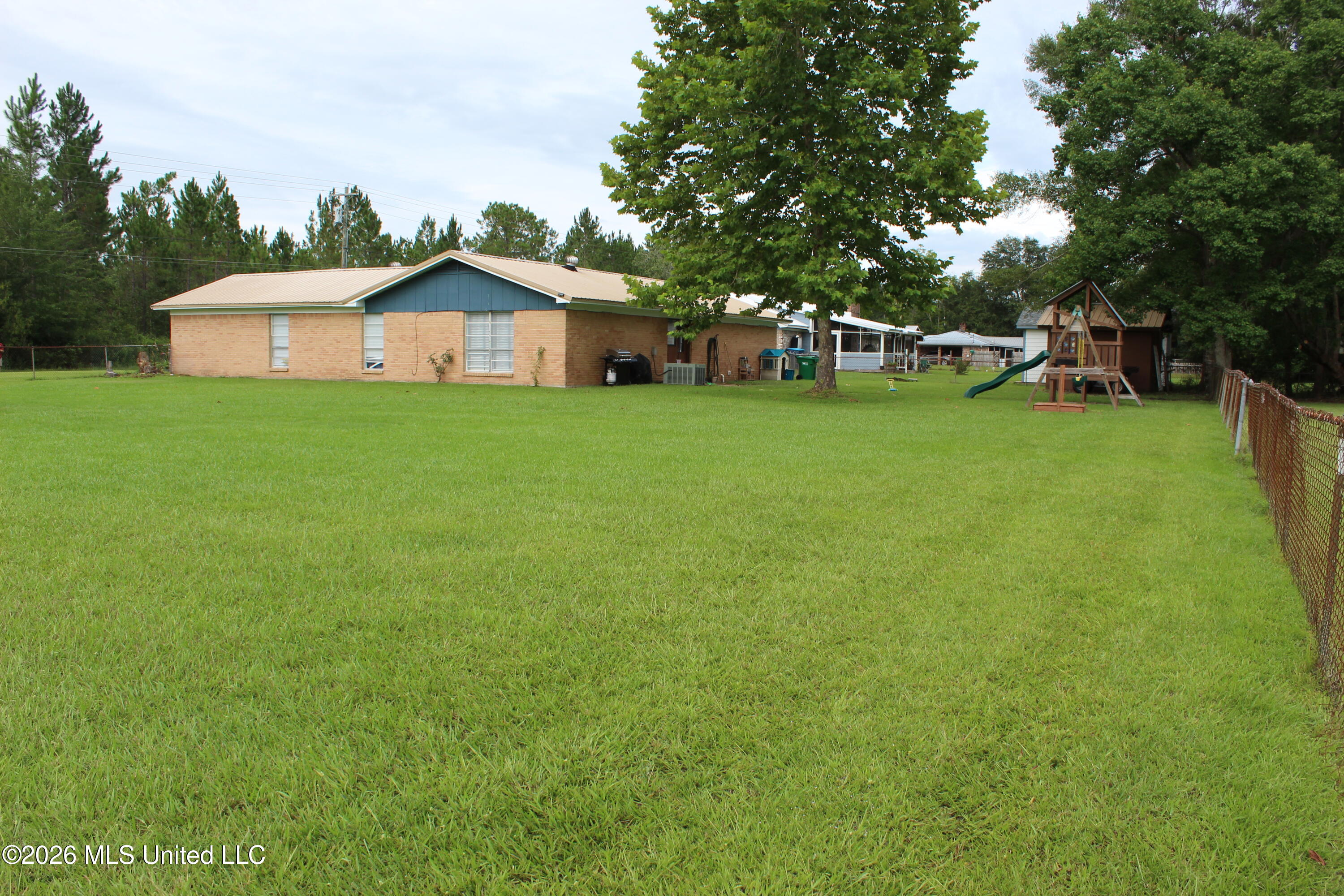 8517 Greenfields Road Moss Point, MS 39562 - Photo 15 of 53 IMG_1253