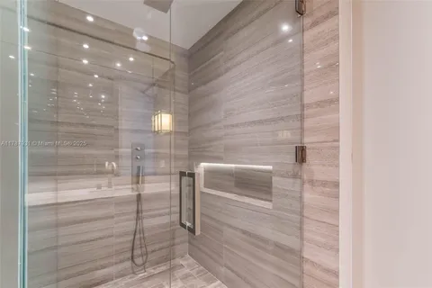 $4,095,000 | 18975 Collins Avenue, Unit LPH5403, Sunny Isles Beach, FL 33160