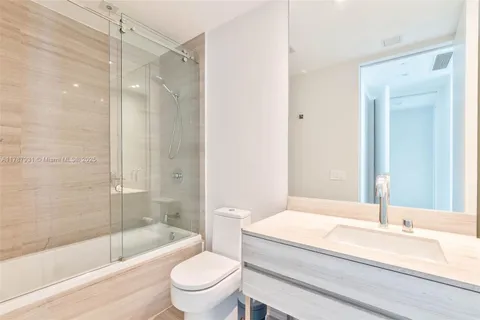 $4,095,000 | 18975 Collins Avenue, Unit LPH5403, Sunny Isles Beach, FL 33160