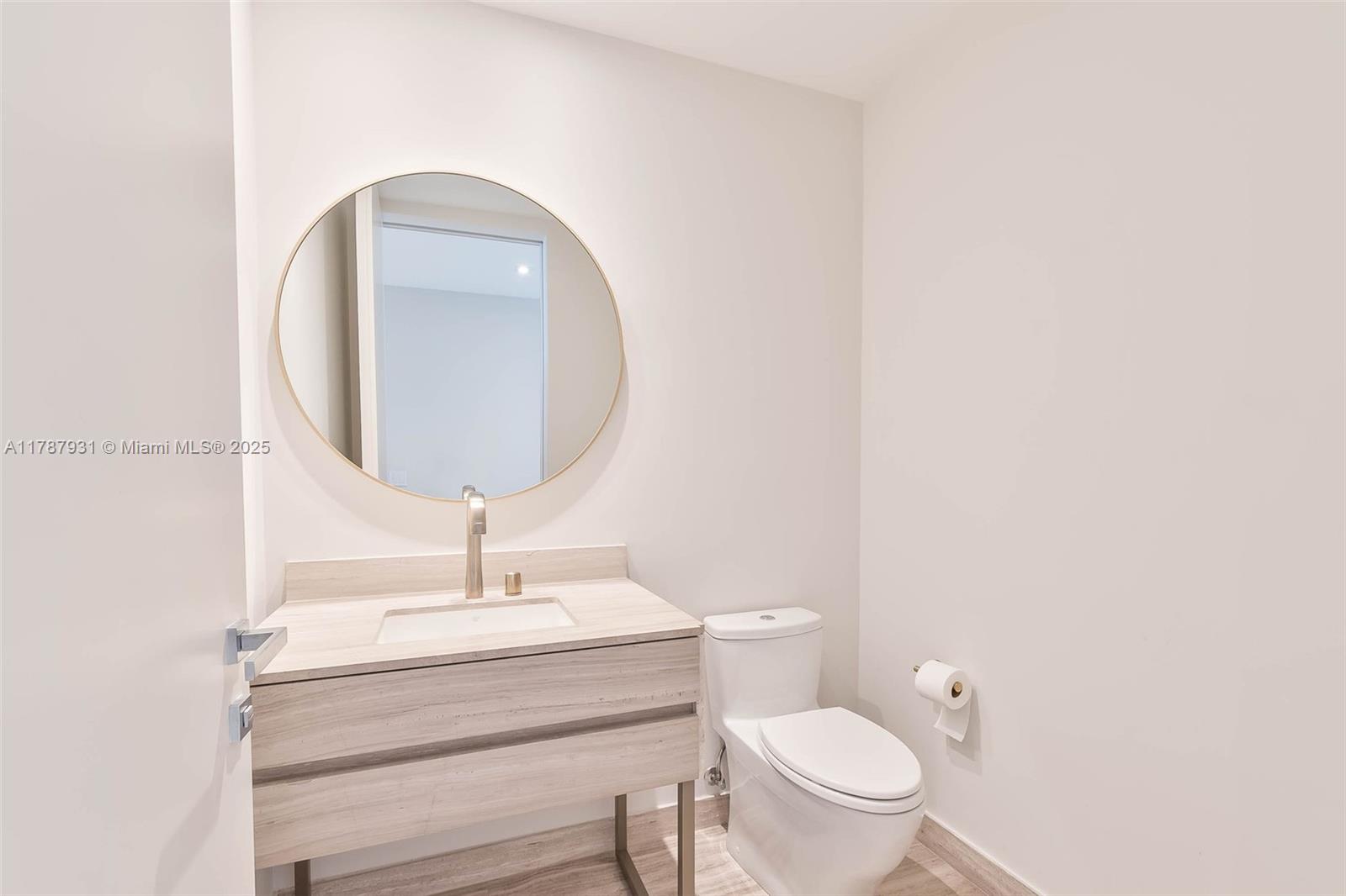 18975 Collins Avenue, Unit LPH5403 Sunny Isles Beach, FL 33160 - Photo 22 of 32