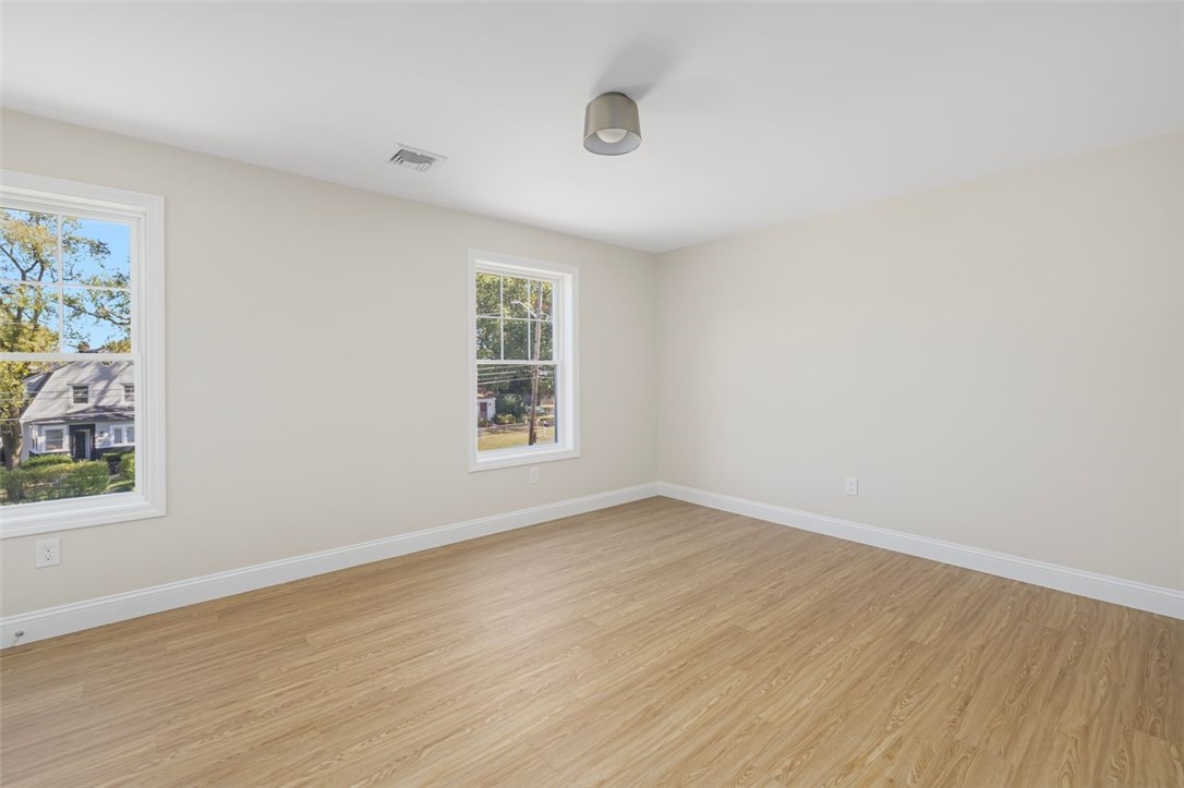 235 Pequot Avenue Warwick, RI 02889 - Photo 19 of 23