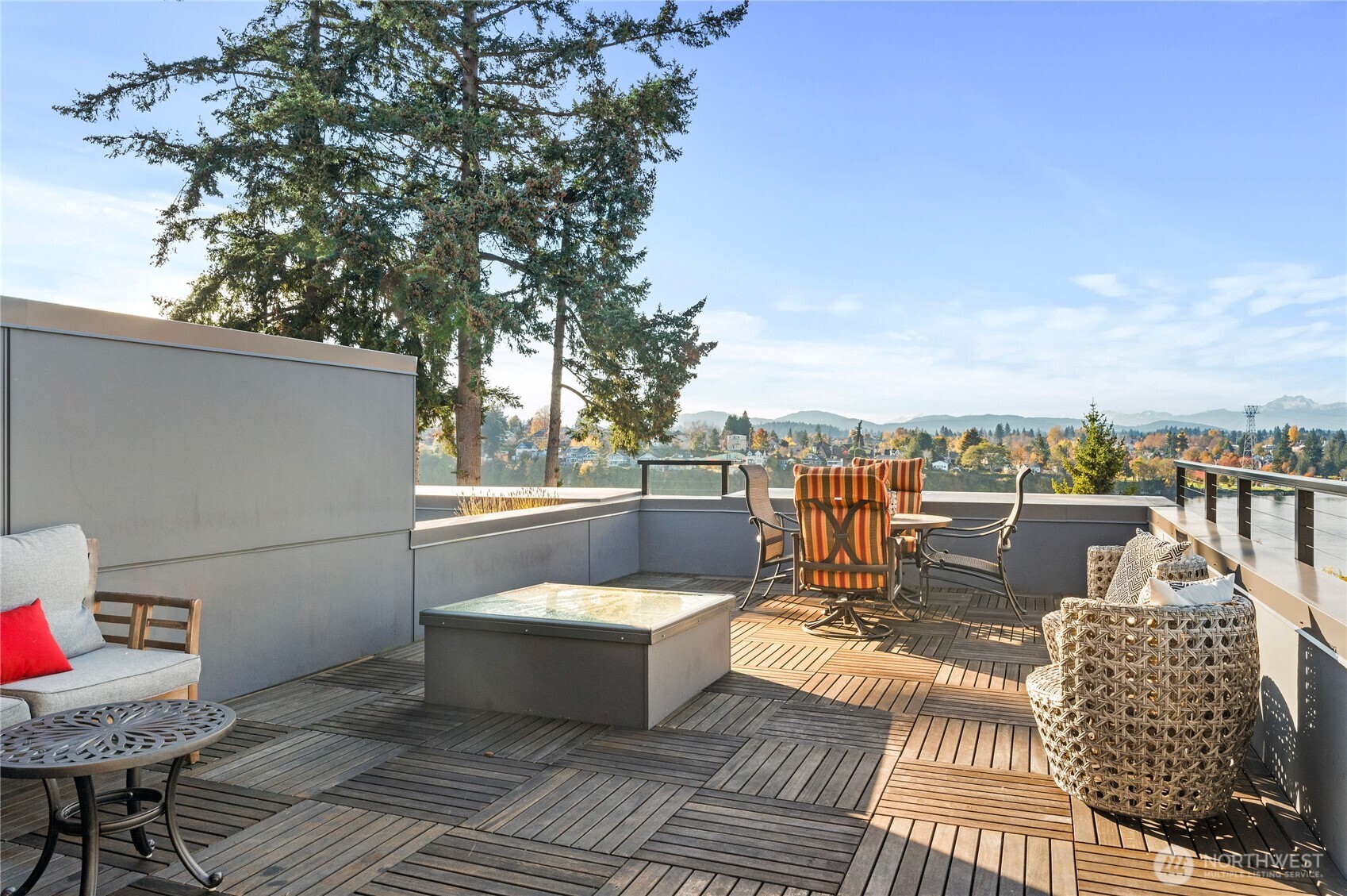 1157 Wheaton Way Bremerton, WA 98310 - Photo 4 of 40