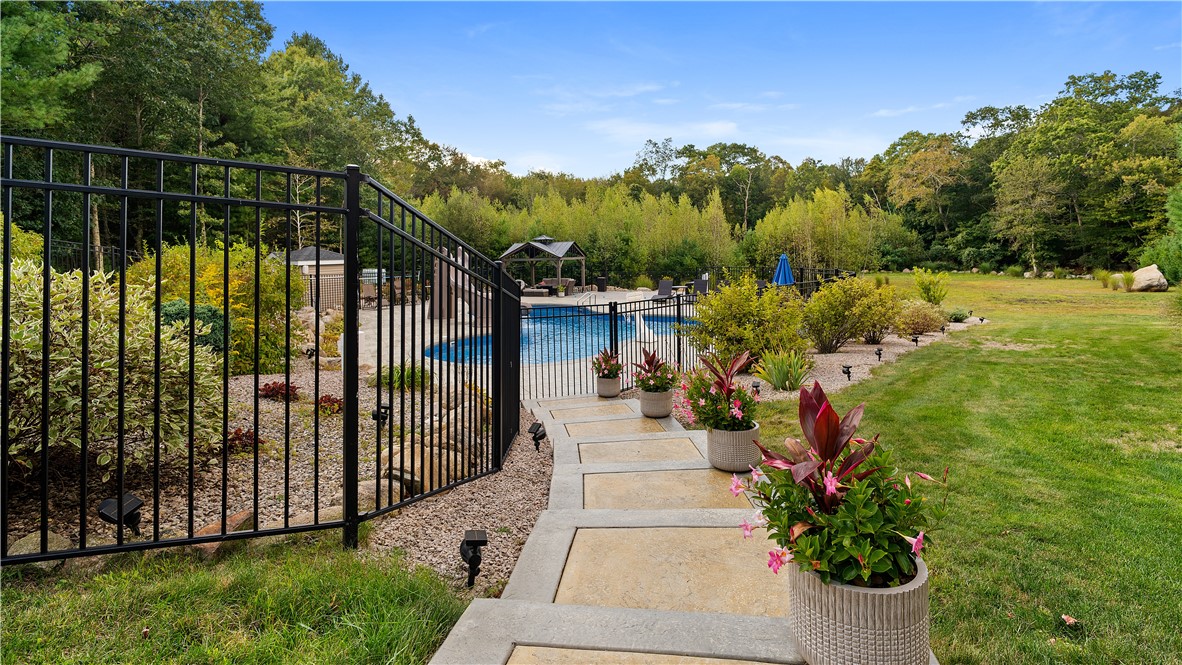 31 Kings Crossing Exeter, RI 02822 - Photo 41 of 50