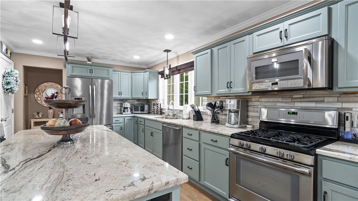 31 Kings Crossing Exeter, RI 02822 - Photo 7 of 50