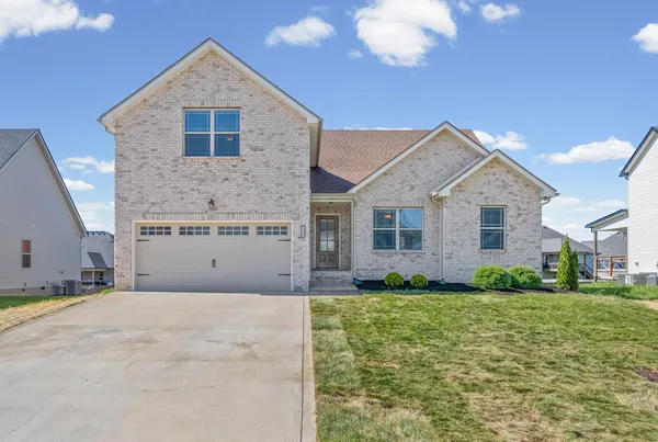 $2,100 | 1312 Apple Blossom, Clarksville, TN 37042