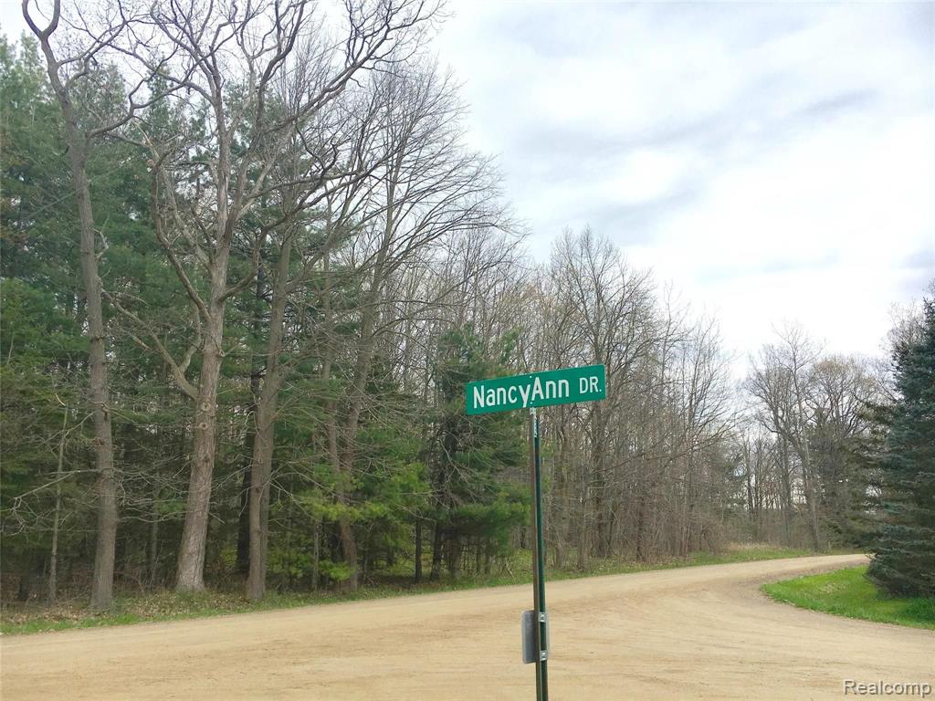5600 Preston Road Howell, MI 48855 - Photo 13 of 16