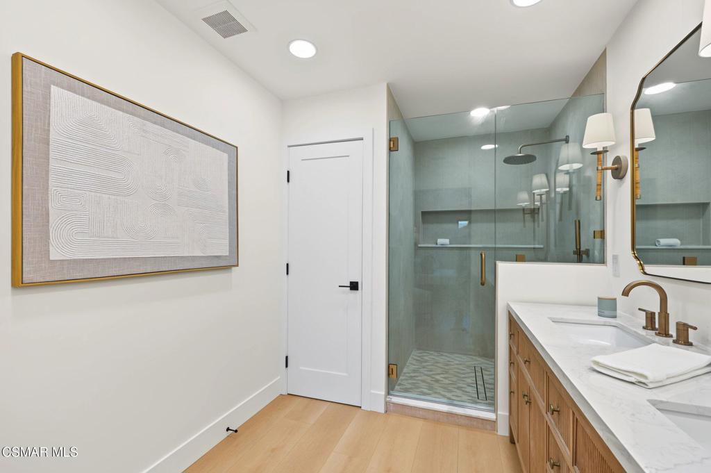 5261 Reef Way Oxnard, CA 93035 - Photo 38 of 52 Gallery Image 38