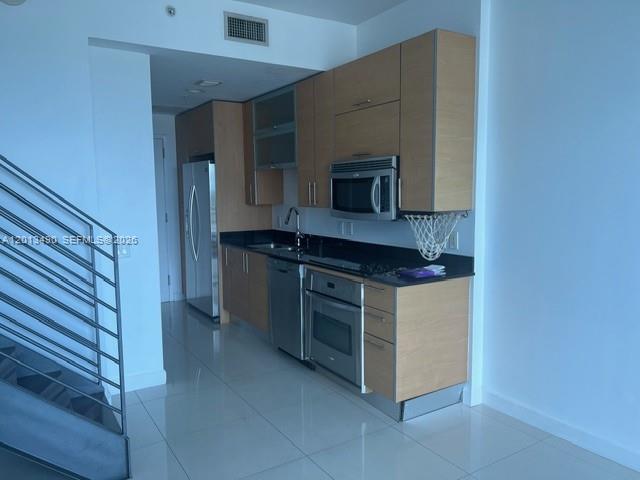 60 Southwest 13th Street, Unit 1615 Miami, FL 33130 - Photo 2 of 9