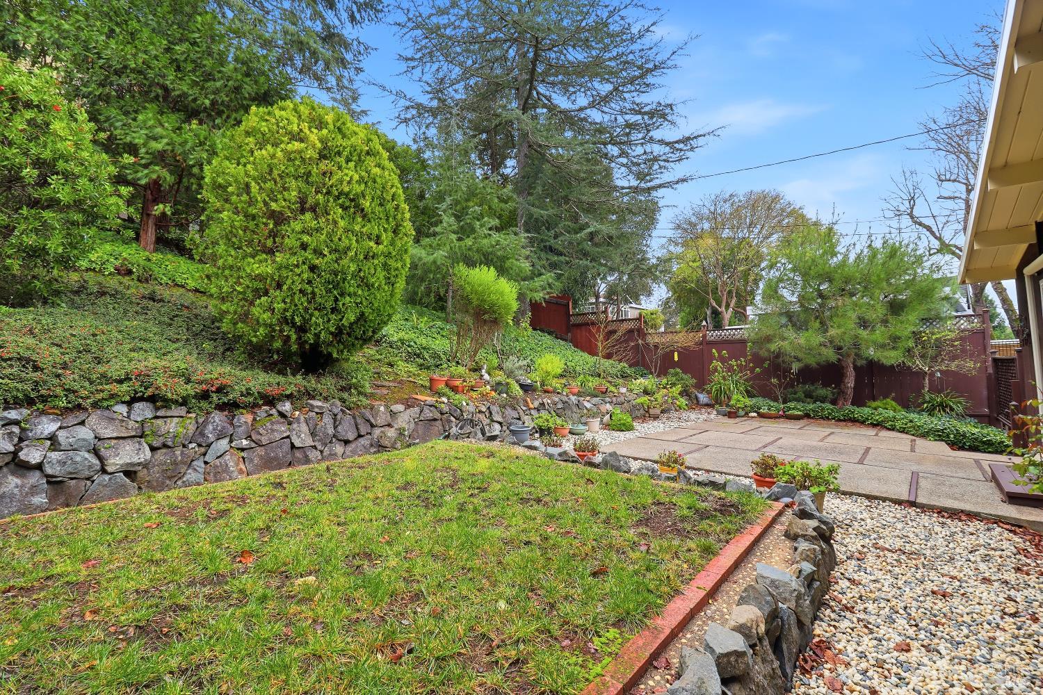 48 Oxford Drive San Rafael, CA 94903 - Photo 5 of 6