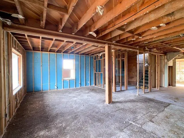 $59,999 | 318 Herzog Boulevard, Yreka, CA 96097