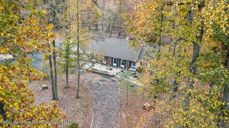 118 Holmes Mill Road Cream Ridge, NJ 08514 - Photo 27 of 42 27_118HolmesMillRd_181001_AerialView_Low