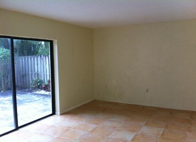 2889 Southwest 22nd Circle, Unit 48A Delray Beach, FL 33445 - Photo 5 of 18 image (1)