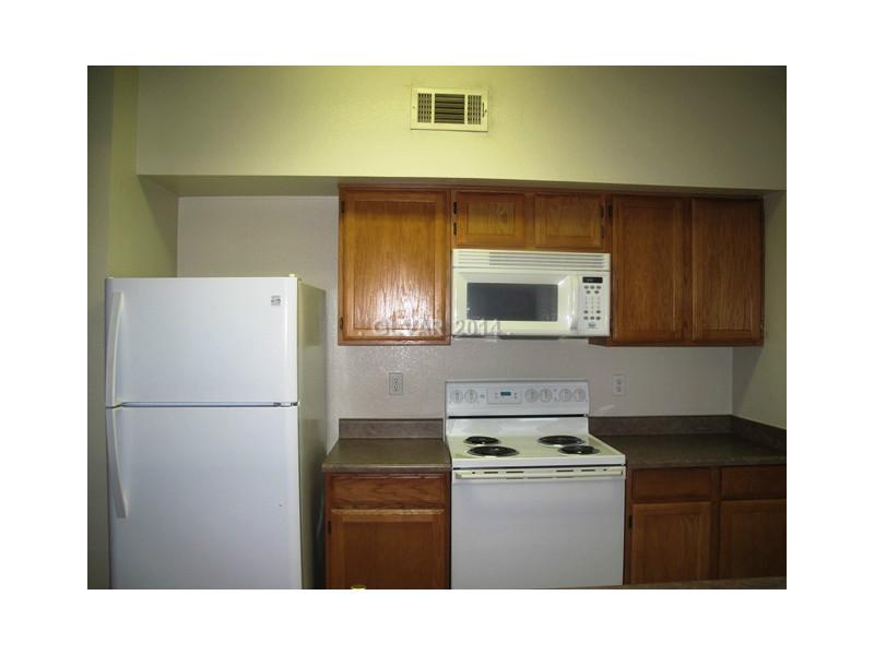 9620 West Russell Road, Unit 1046 Las Vegas, NV 89148 - Photo 12 of 21 Property Photo. KITCHEN