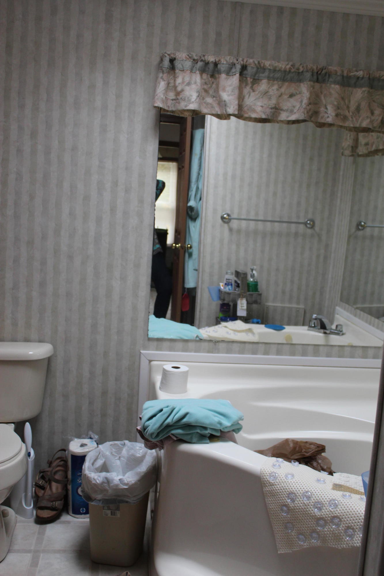 29 New England Road Searsmont, ME 04973 - Photo 8 of 26 Master bath garden tub