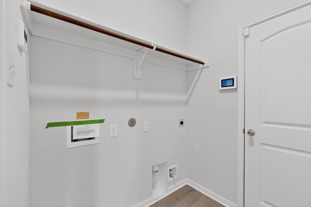 502 Monroe Jackson Street Venus, TX 76084 - Photo 35 of 40 a view of room