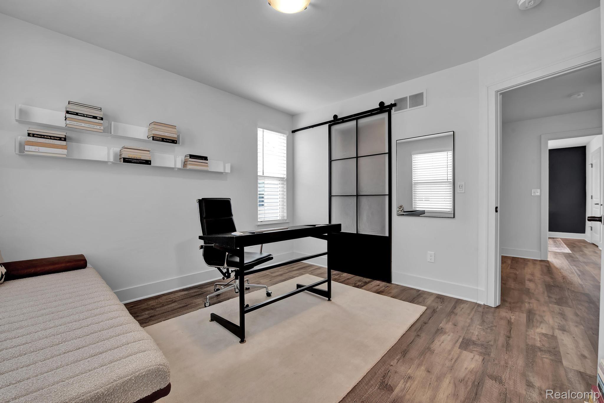 2500 Normandy Road, Unit 45 Royal Oak, MI 48073 - Photo 27 of 34 Gallery Image 27
