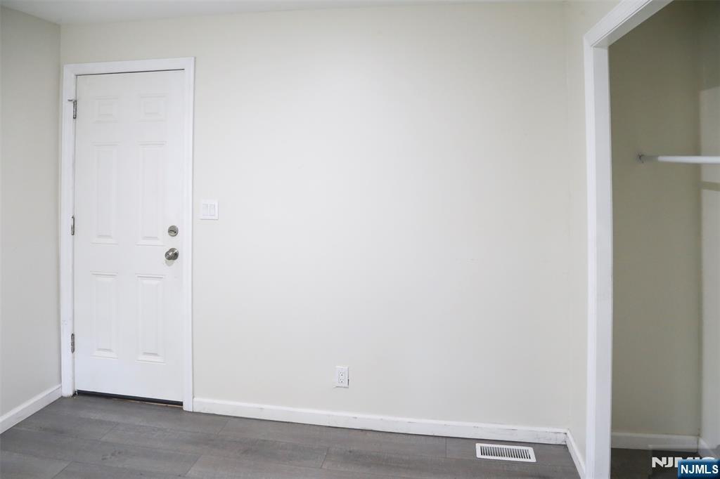 271 Washington Street Orange, NJ 07050 - Photo 12 of 30