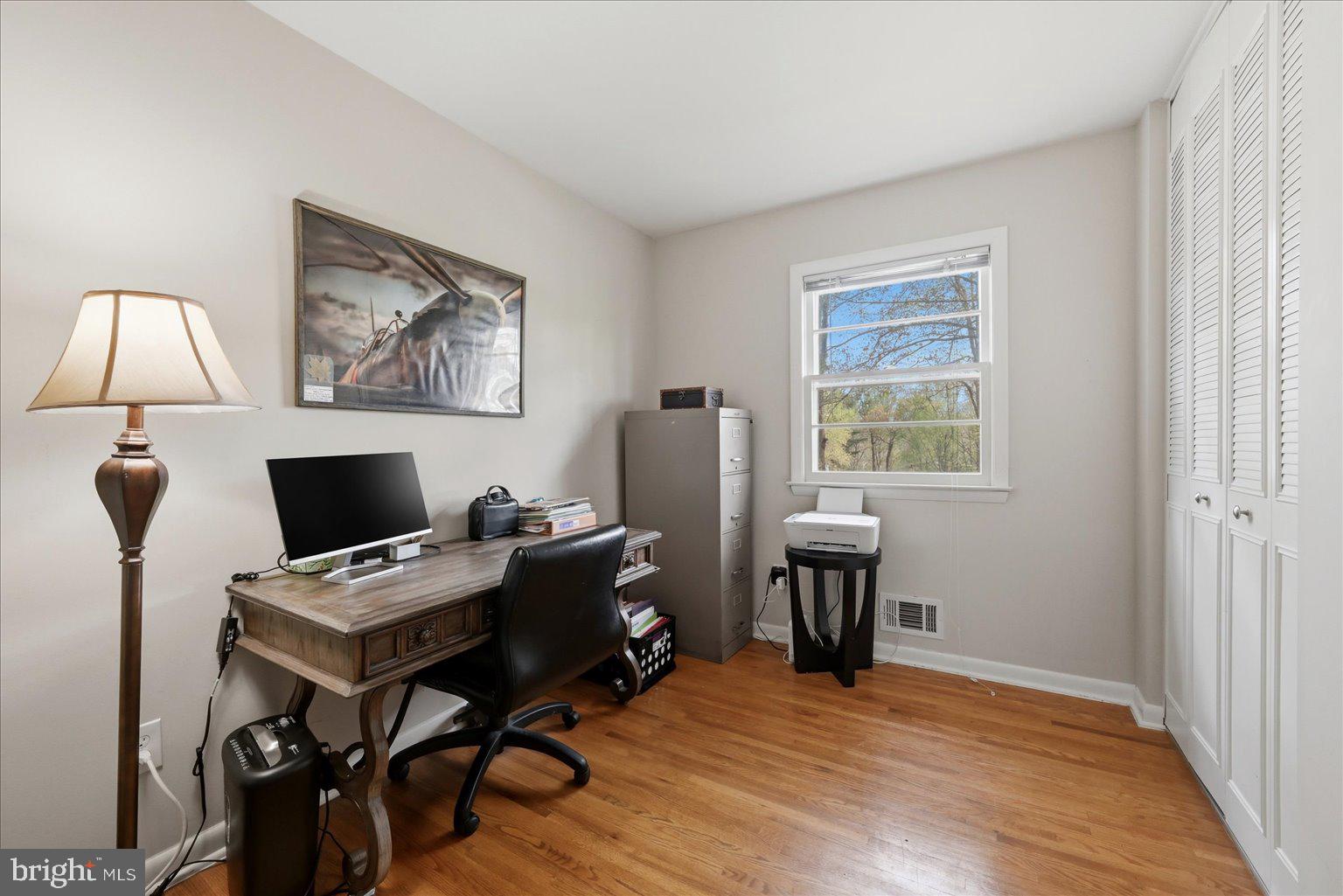 8414 Danford Court Springfield, VA 22152 - Photo 22 of 39 Bedroom 4