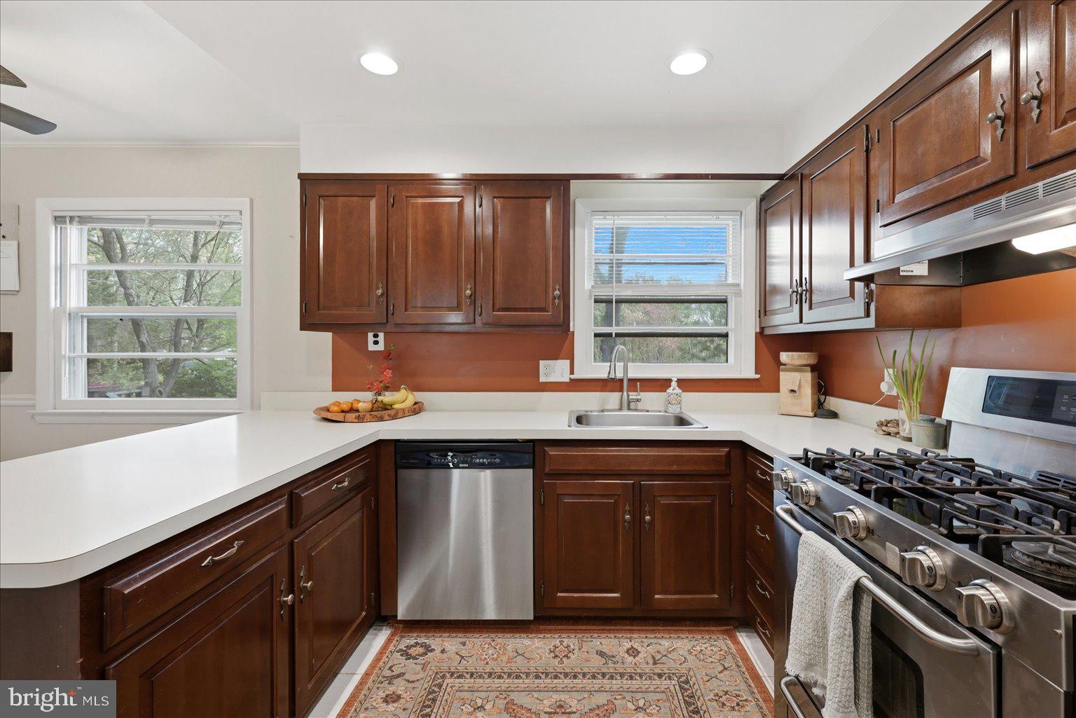 8414 Danford Court Springfield, VA 22152 - Photo 9 of 39 Kitchen