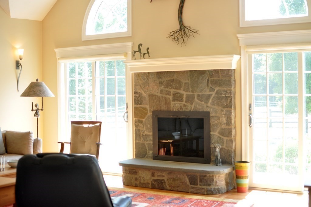 165 West Berlin Road Bolton, MA 01740 - Photo 6 of 35 Gallery Image 6