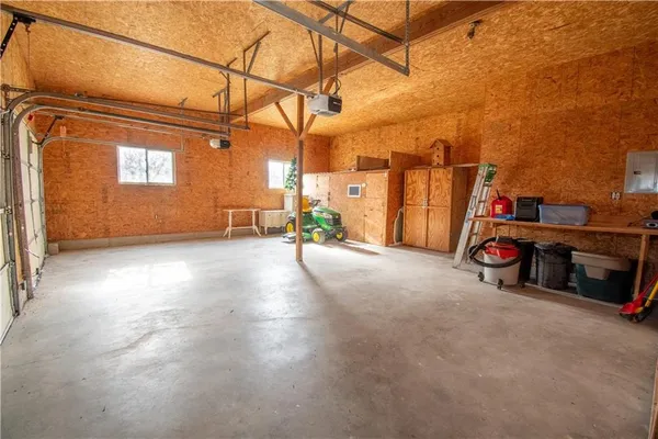 $490,000 | 8333 Southeast Tobin Valley Drive, Cowgill, MO 64637