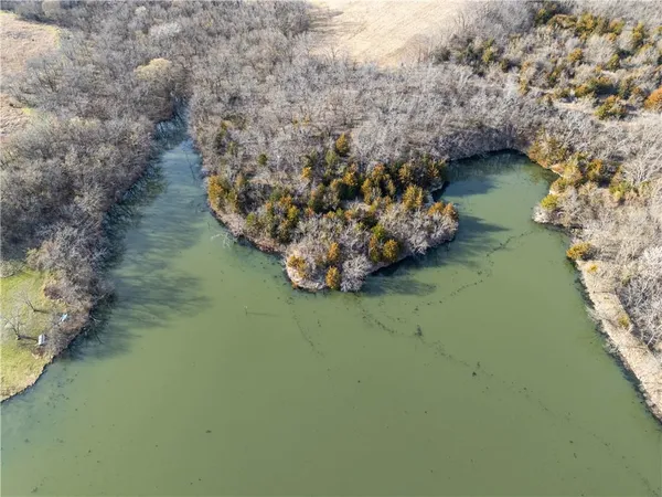 $490,000 | 8333 Southeast Tobin Valley Drive, Cowgill, MO 64637