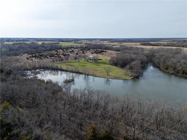$490,000 | 8333 Southeast Tobin Valley Drive, Cowgill, MO 64637